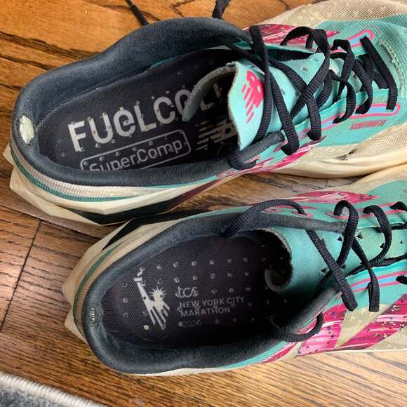 New Balance FuelCell SuperComp 11  NYC Running Shoes (Hole)
